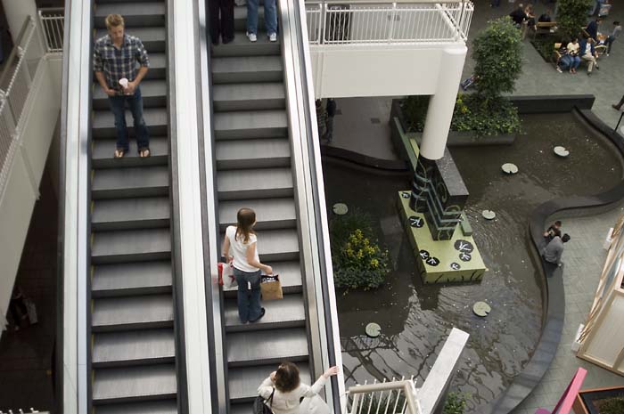 MallOfAmericaEscalator